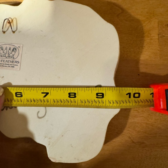 Henfeathers Cherub Garden wall hanging - Picture 4 of 8